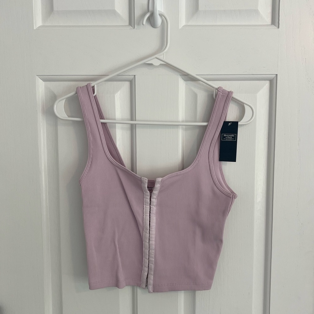 ABERCROMBIE: crop top